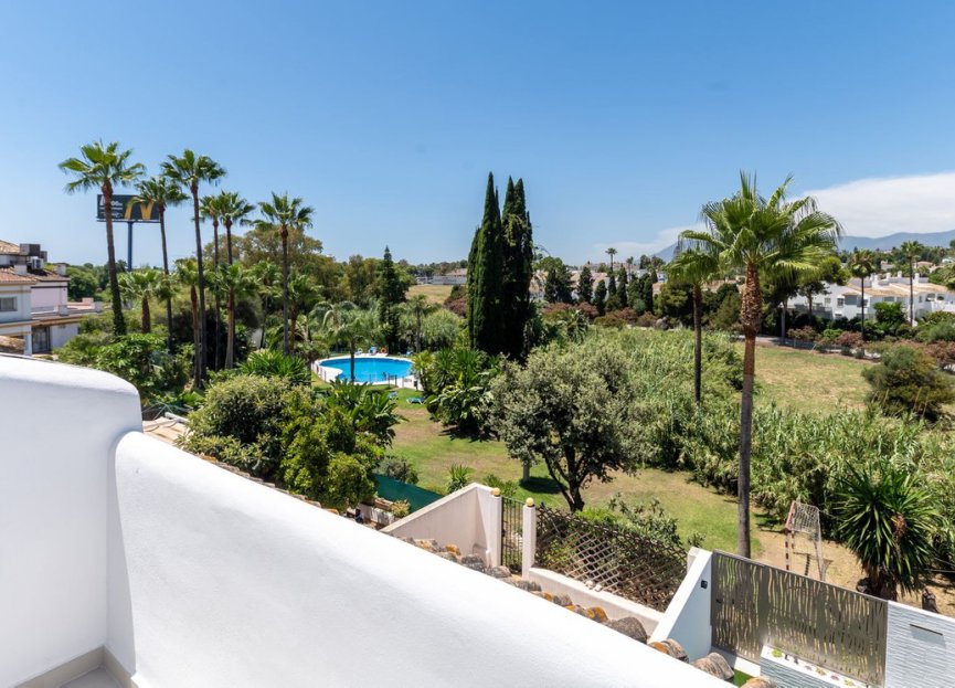 Resale - House - Townhouse - Estepona - Estepona Centro