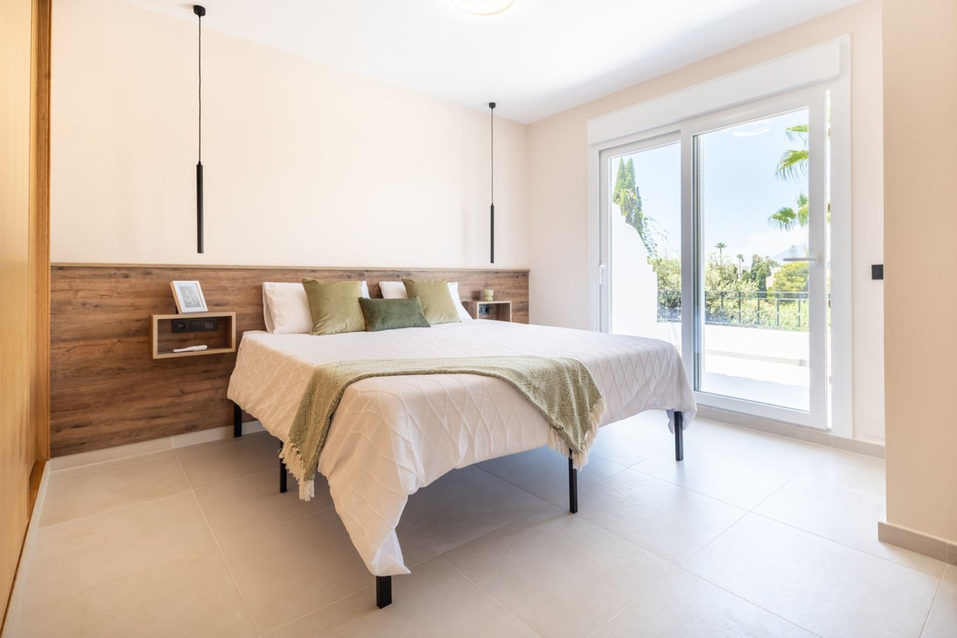 Resale - House - Townhouse - Estepona - Estepona Centro