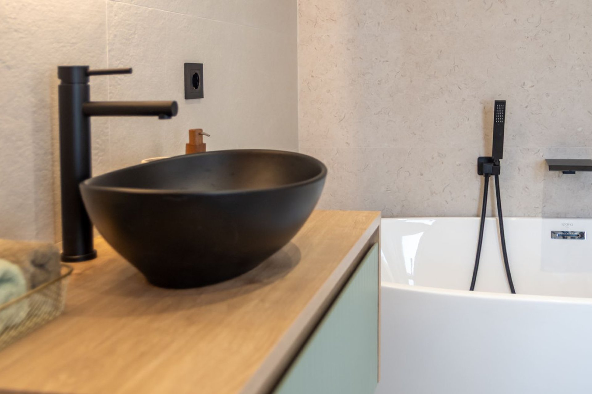 Resale - House - Townhouse - Estepona - Estepona Centro