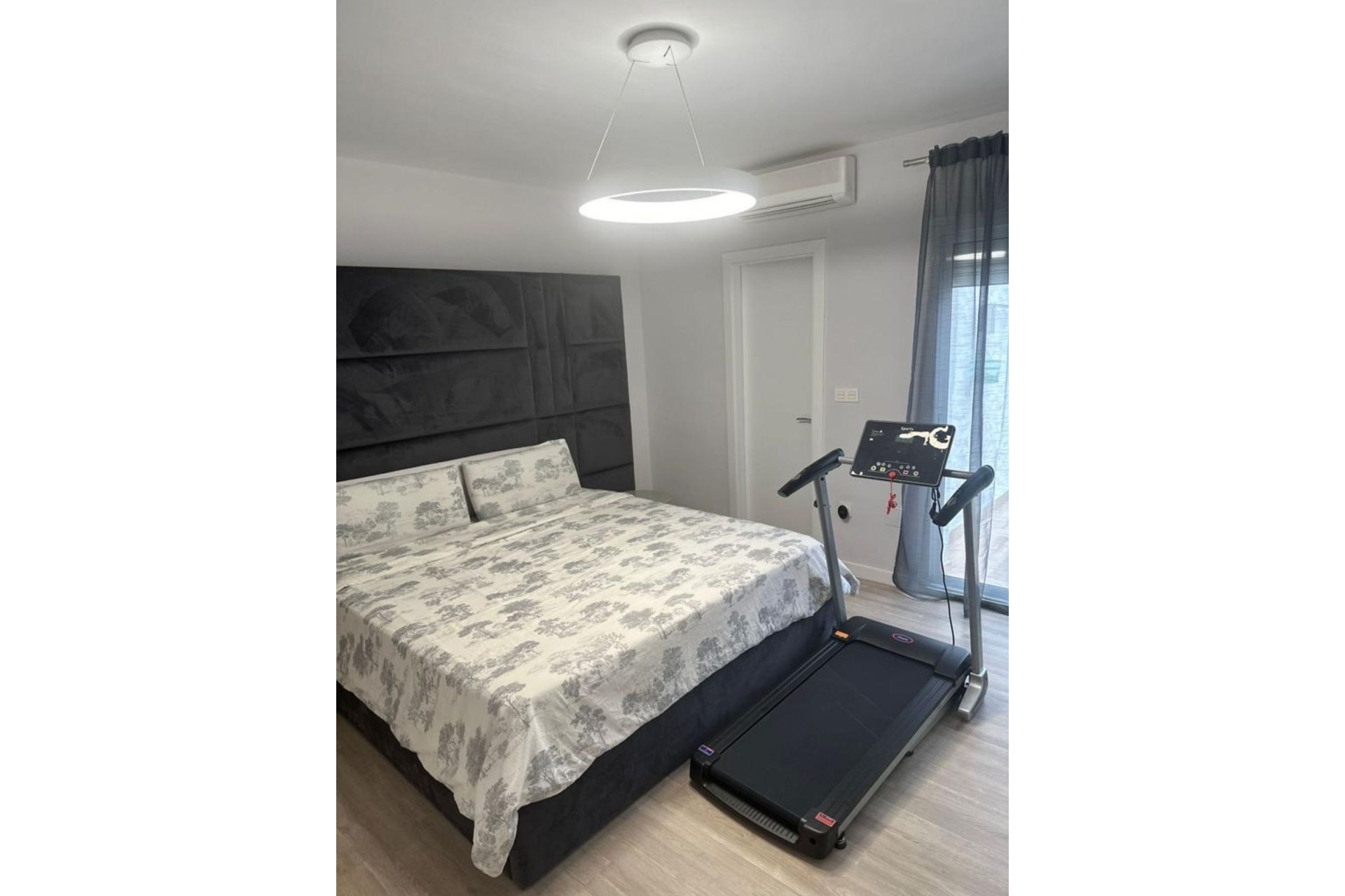 Resale - House - Townhouse - Estepona - Estepona Centro