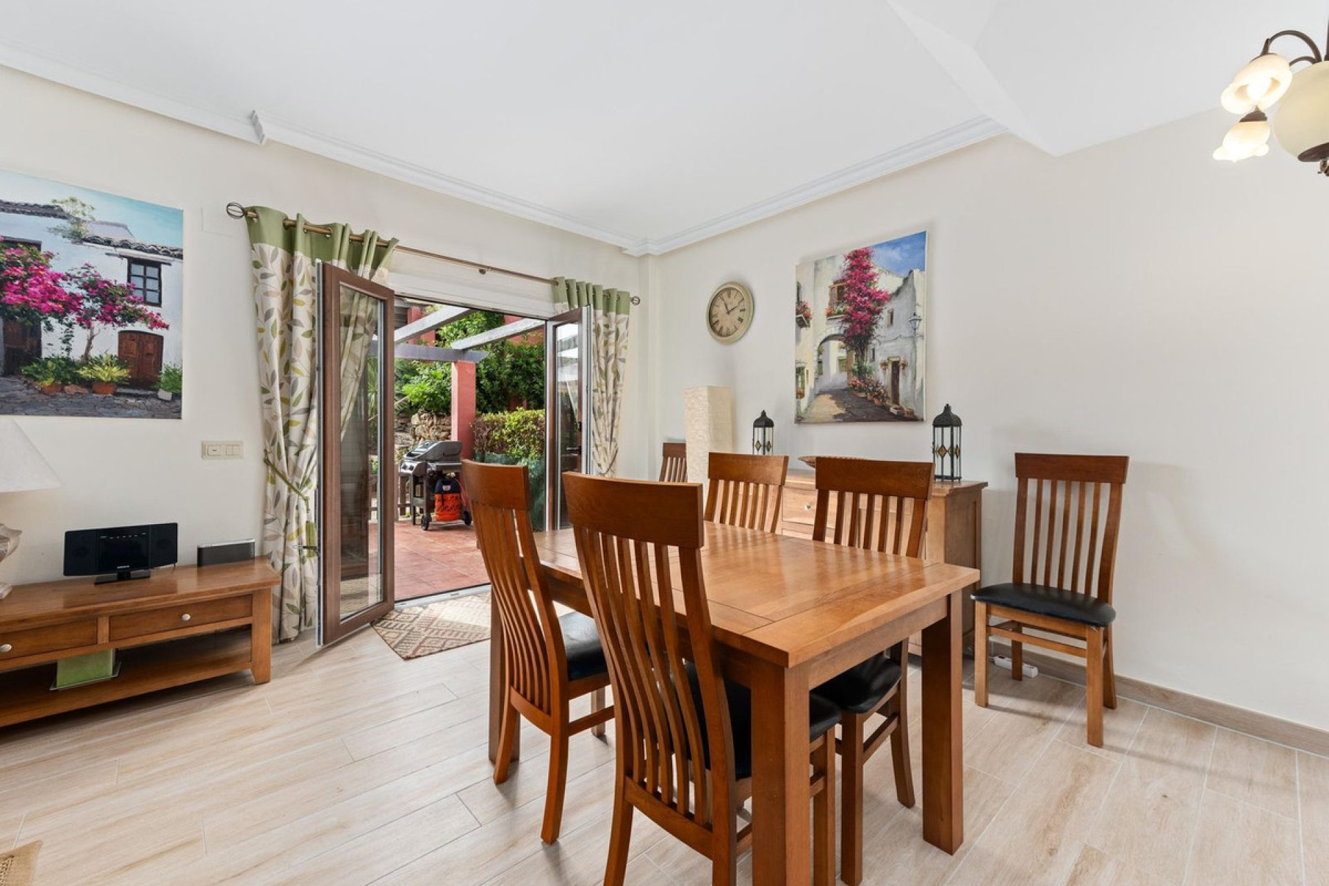 Resale - House - Townhouse - Estepona - Estepona Centro