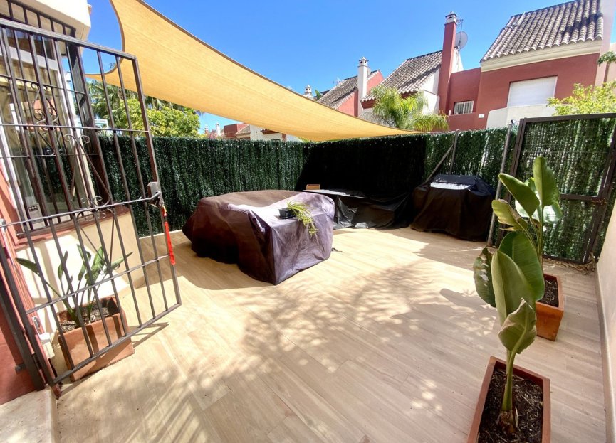 Resale - House - Townhouse - Estepona - Estepona Centro