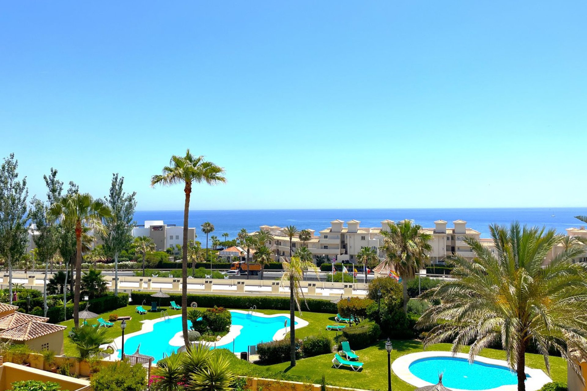Resale - House - Townhouse - Estepona - Estepona Centro