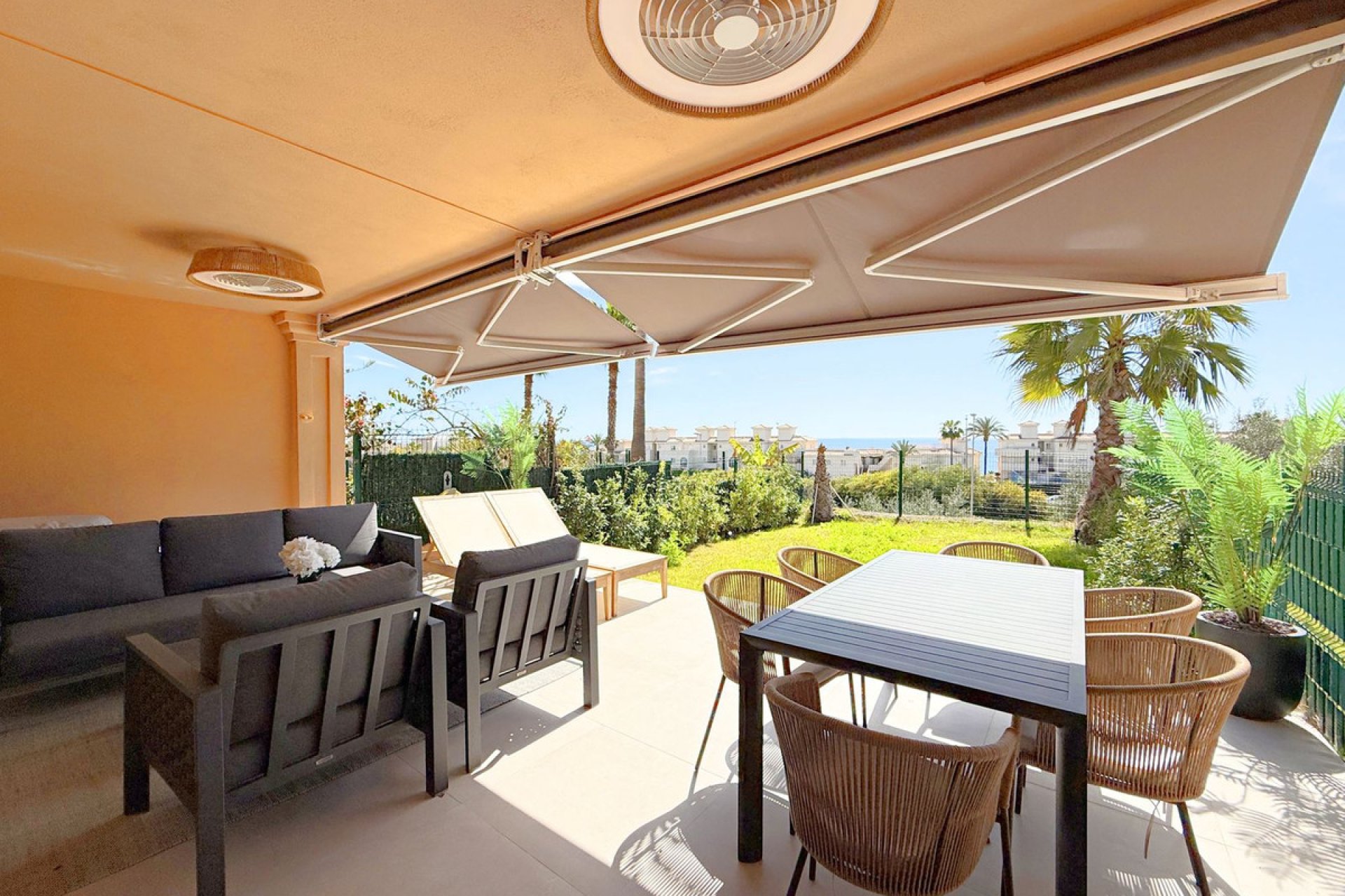 Resale - House - Townhouse - Estepona - Estepona Centro