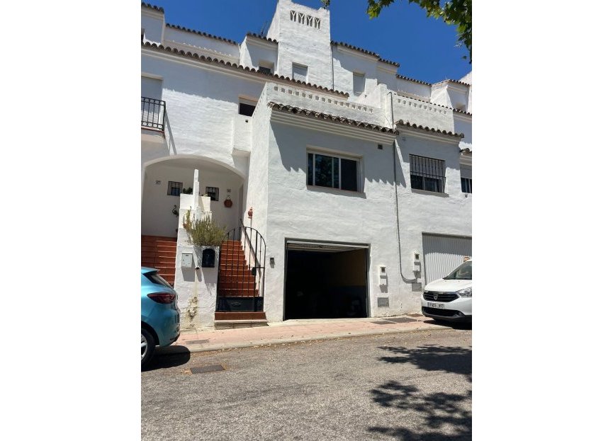 Resale - House - Townhouse - Estepona - Estepona Centro