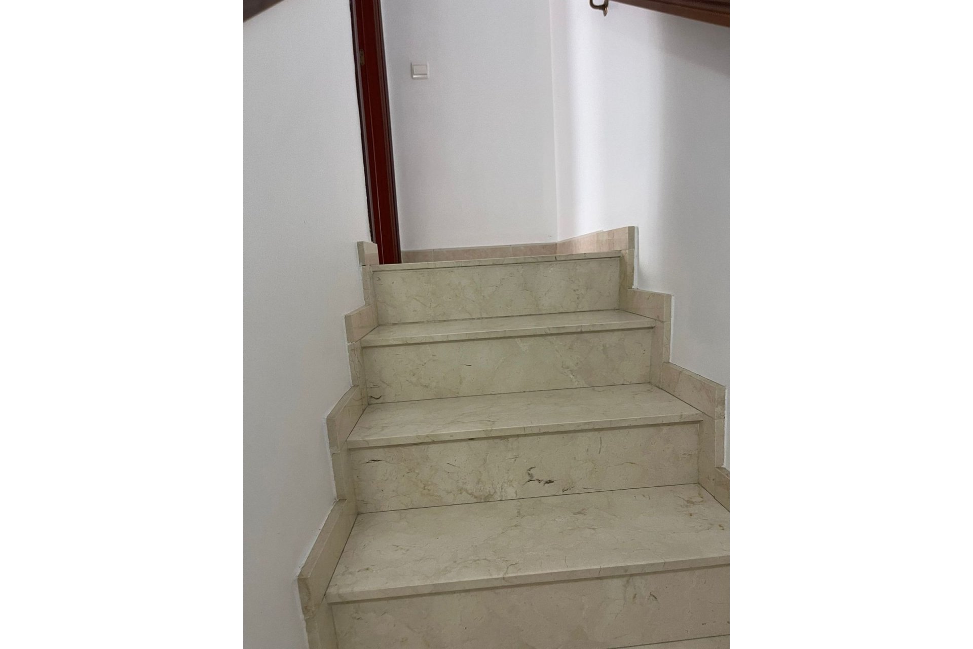 Resale - House - Townhouse - Estepona - Estepona Centro