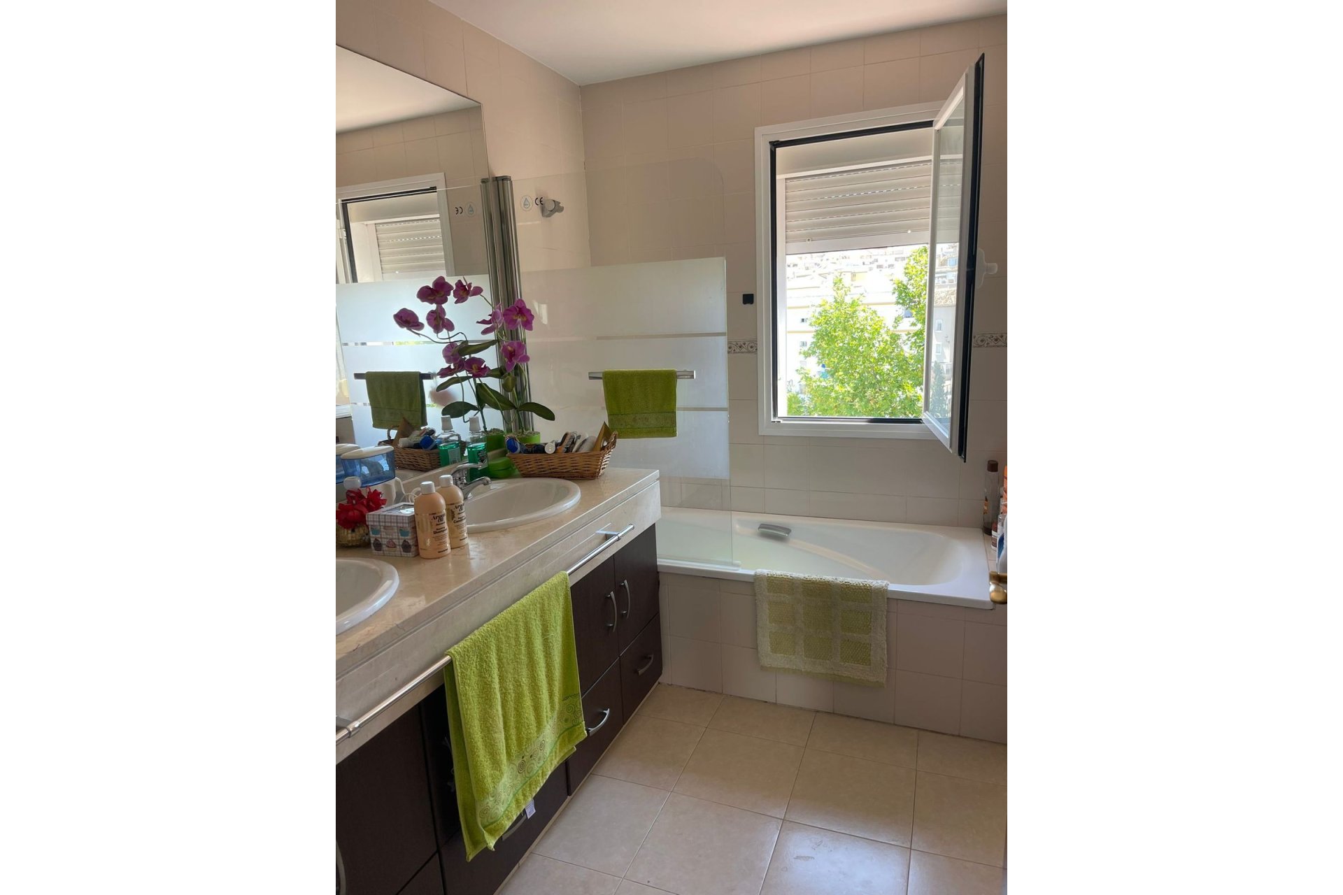 Resale - House - Townhouse - Estepona - Estepona Centro