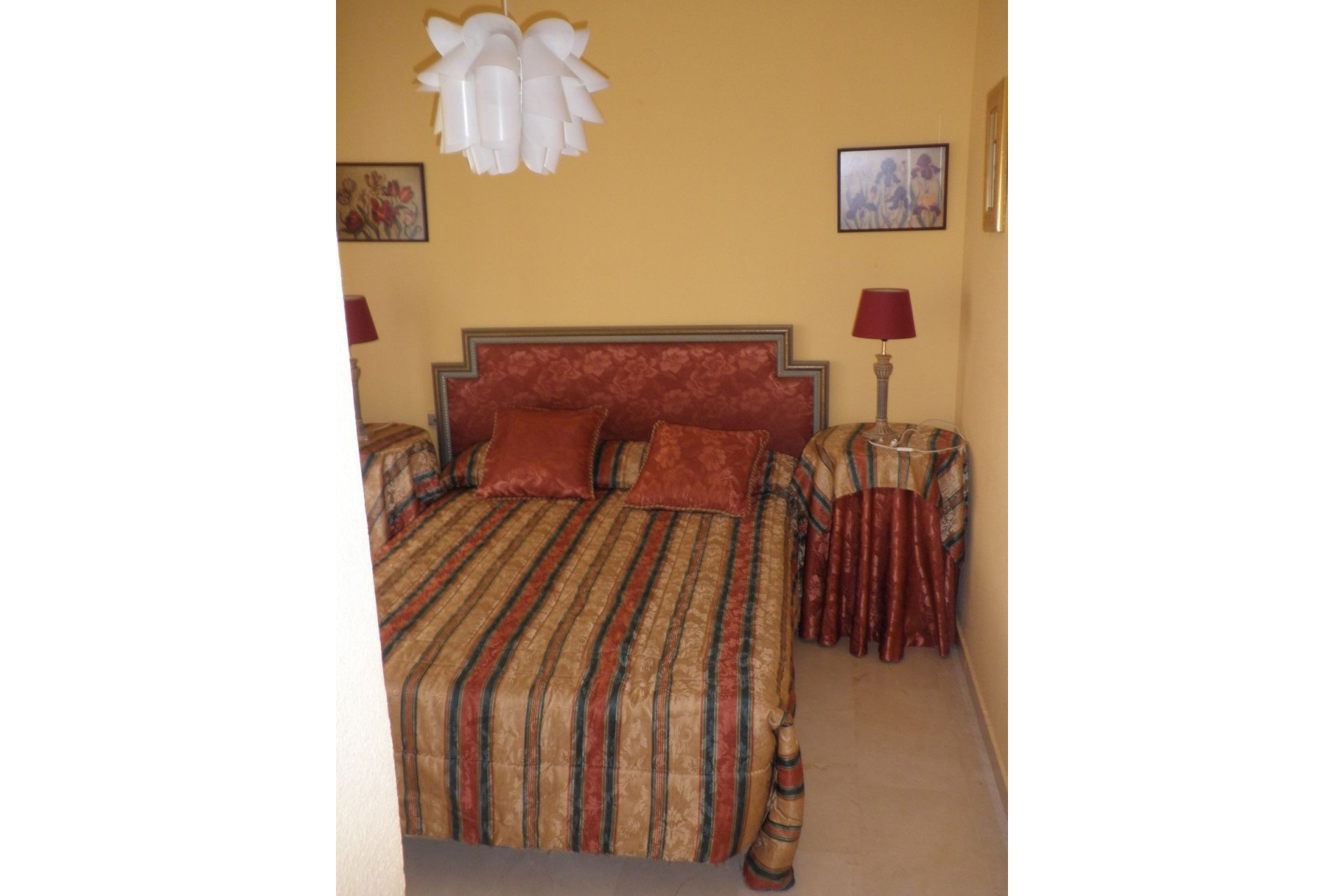 Resale - House - Townhouse - Estepona - Estepona Centro