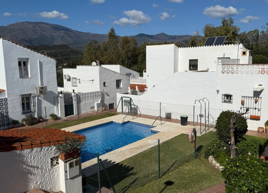 Resale - House - Townhouse - Estepona - Estepona Centro