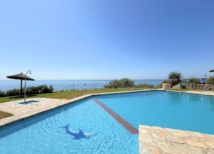 Resale - House - Townhouse - Estepona - Estepona Centro