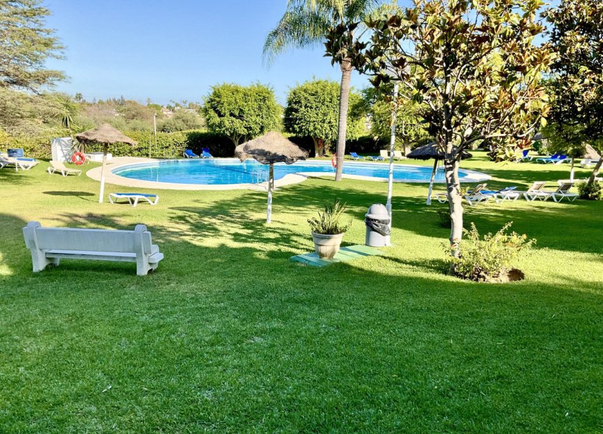 Resale - House - Townhouse - Estepona - Estepona Centro