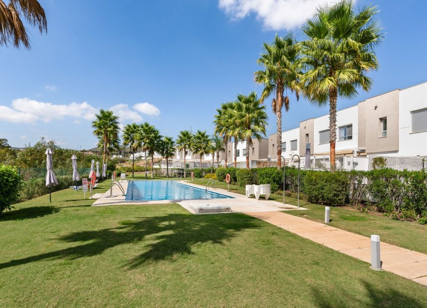Resale - House - Townhouse - Estepona - Estepona Centro