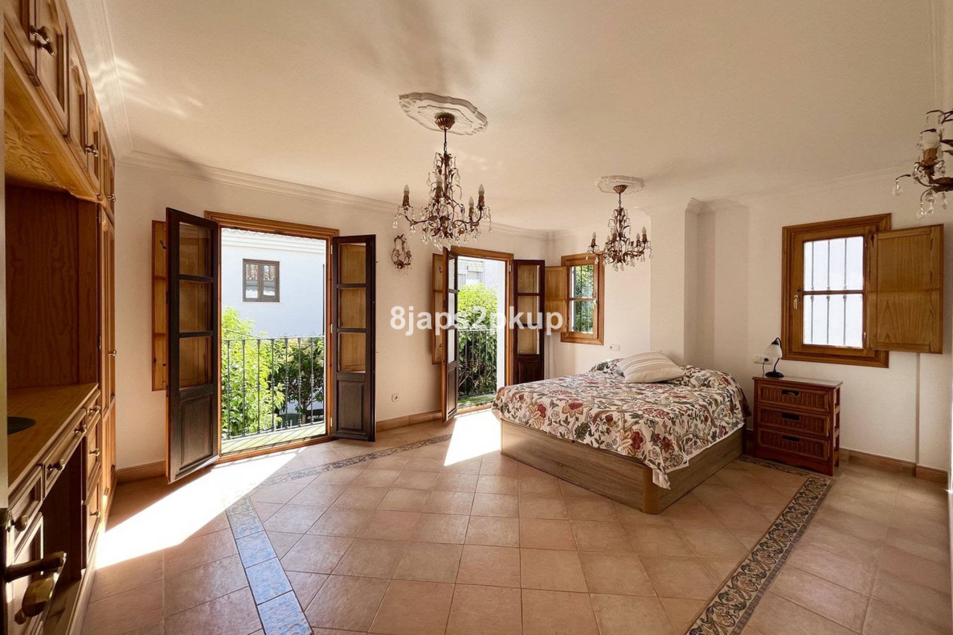 Resale - House - Townhouse - Estepona - Estepona Centro