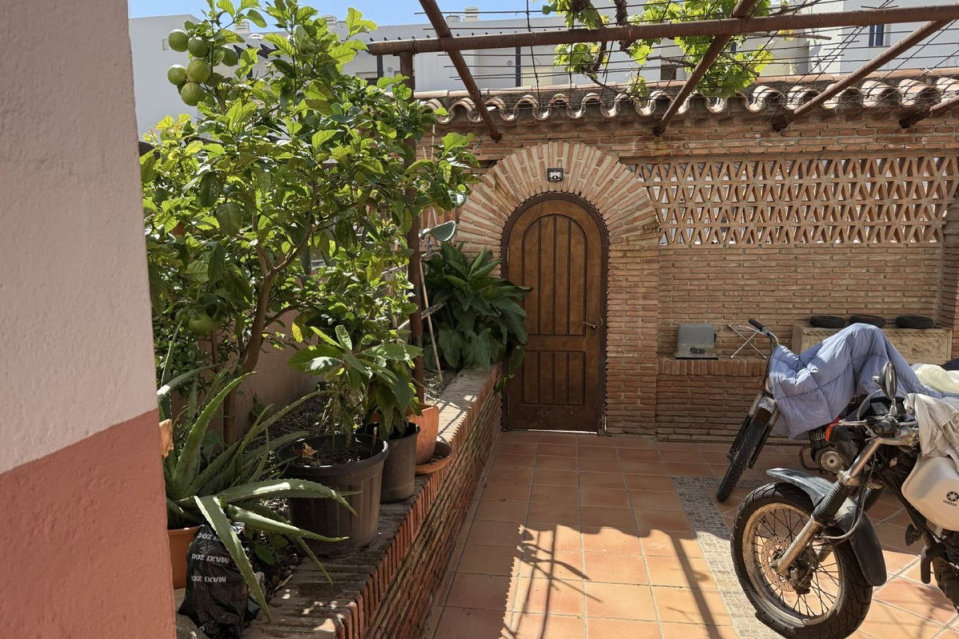 Resale - House - Townhouse - Estepona - Estepona Centro