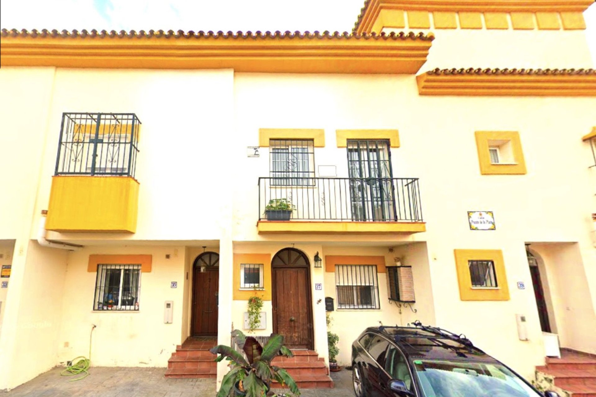 Resale - House - Townhouse - Estepona - Estepona Centro