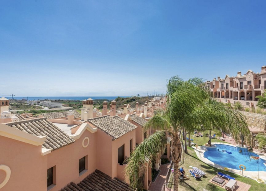 Resale - House - Townhouse - Estepona - Estepona Centro