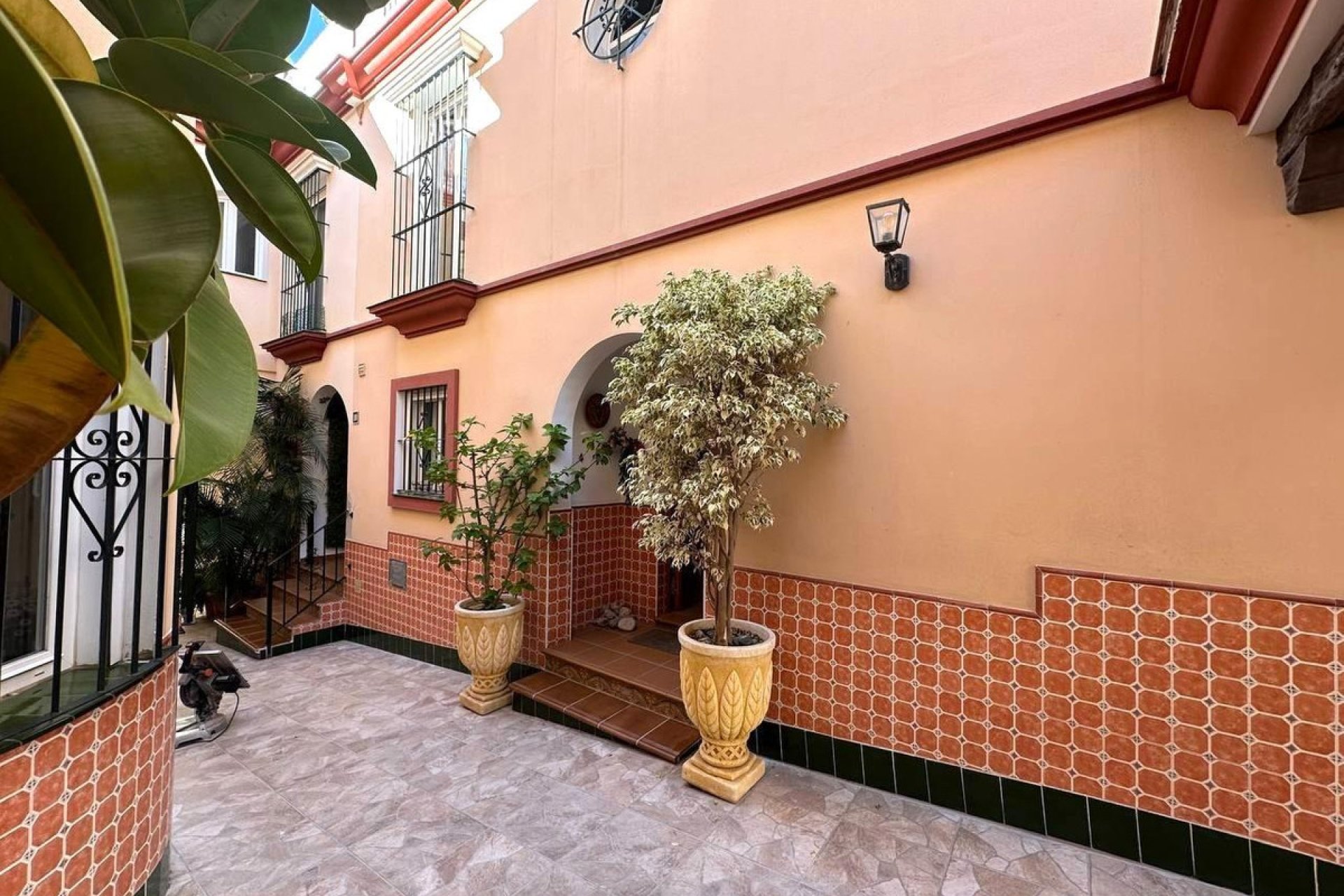 Resale - House - Townhouse - Estepona - Estepona Centro