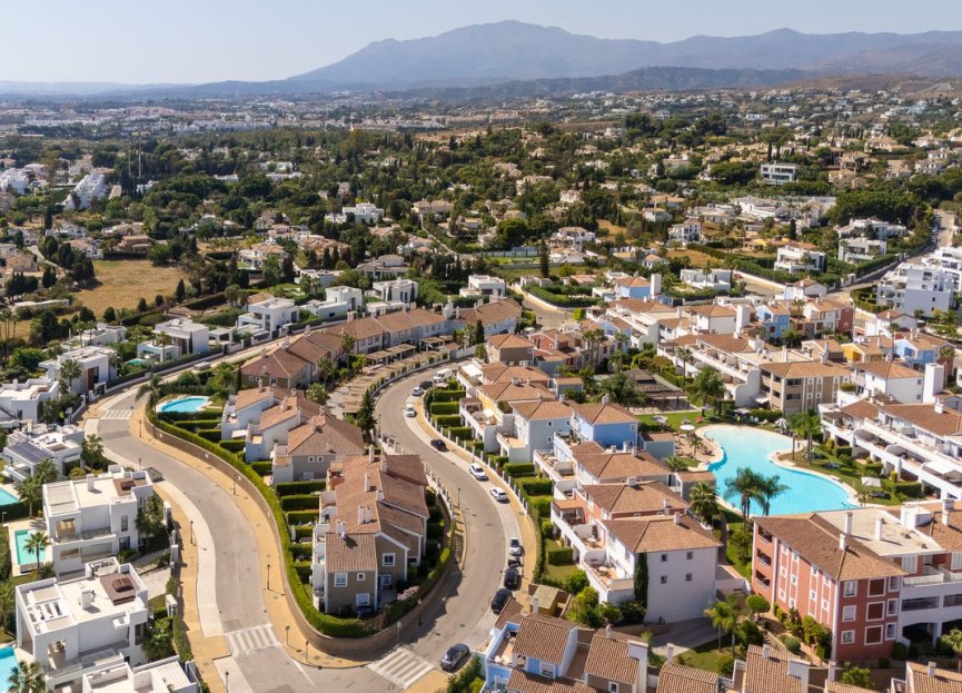 Resale - House - Townhouse - Estepona - Estepona Centro