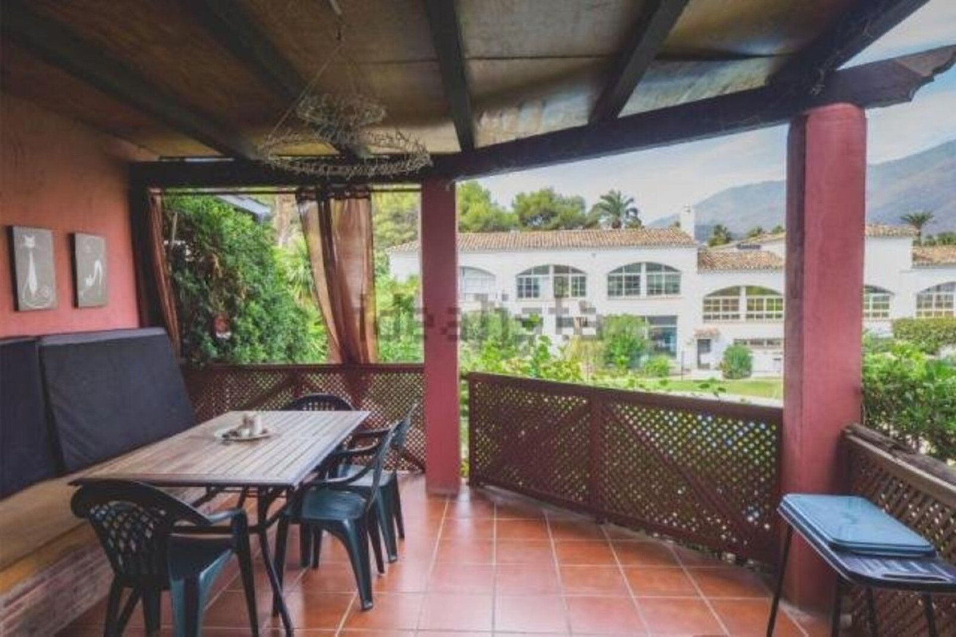 Resale - House - Townhouse - Estepona - Estepona Centro