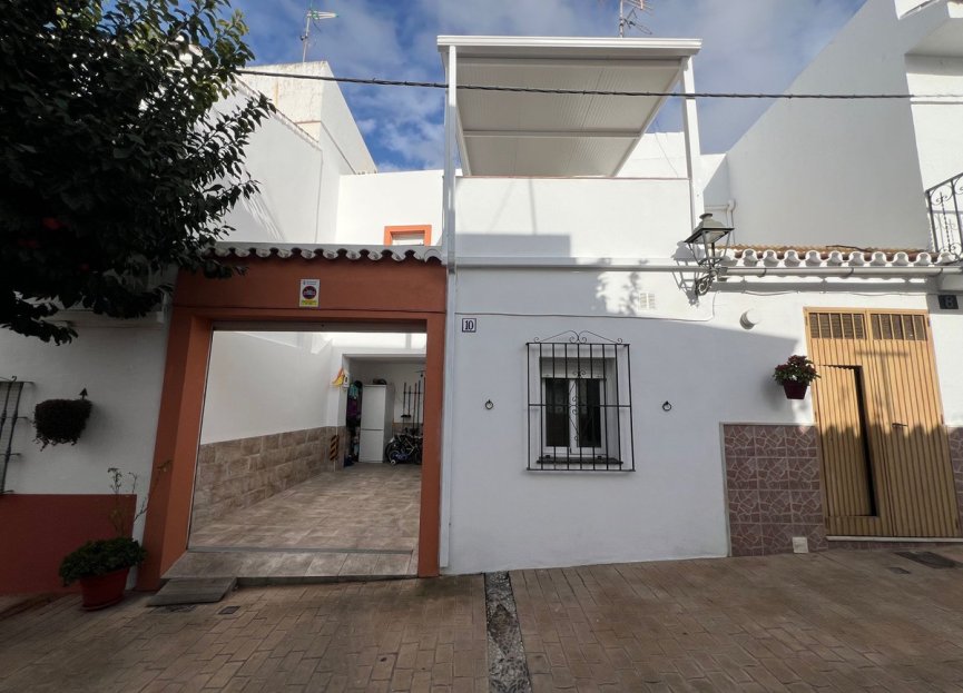 Resale - House - Townhouse - Estepona - Estepona Centro