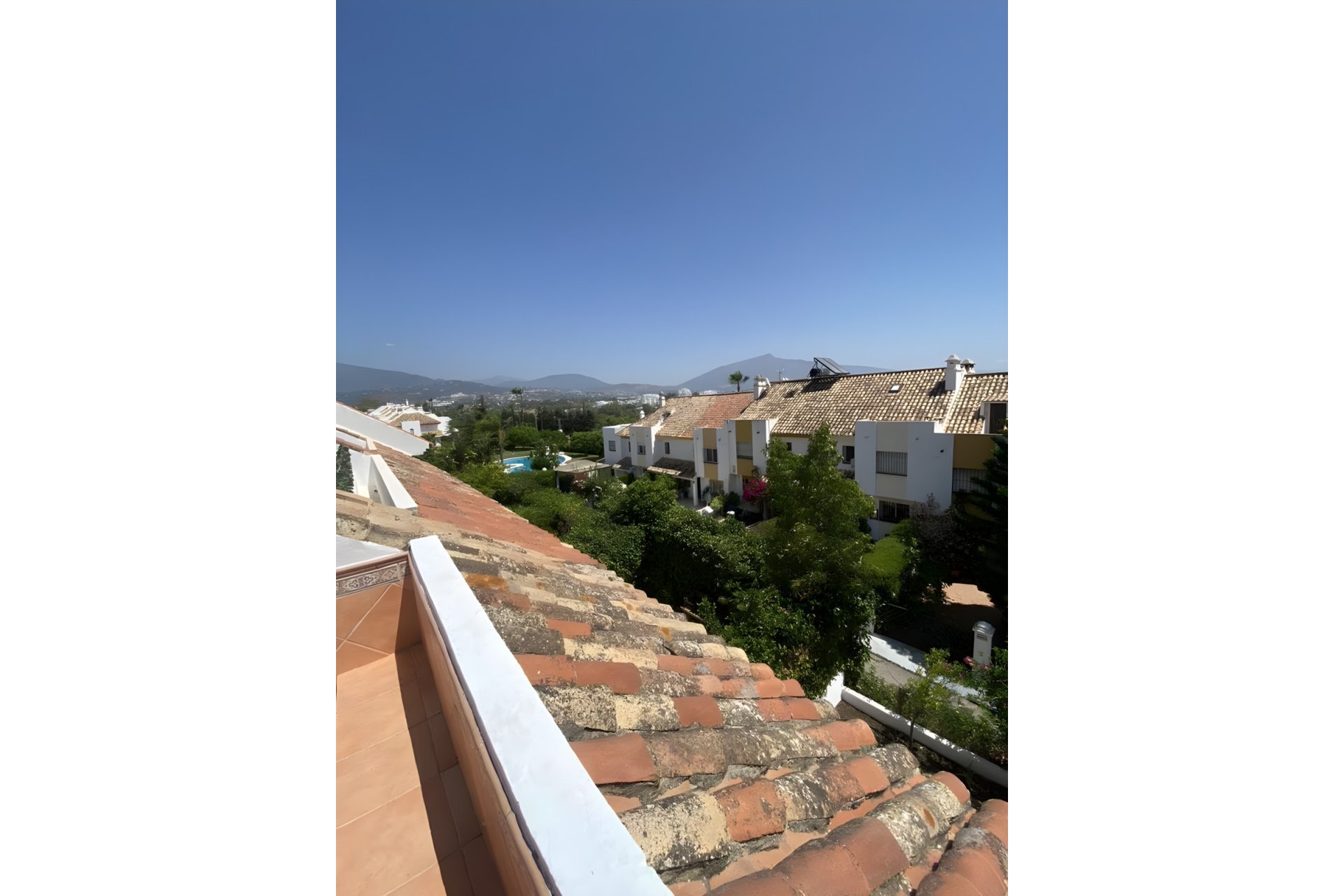 Resale - House - Townhouse - Estepona - Estepona Centro