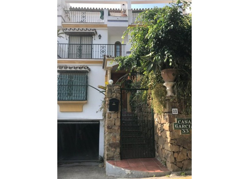 Resale - House - Townhouse - Estepona - Estepona Centro