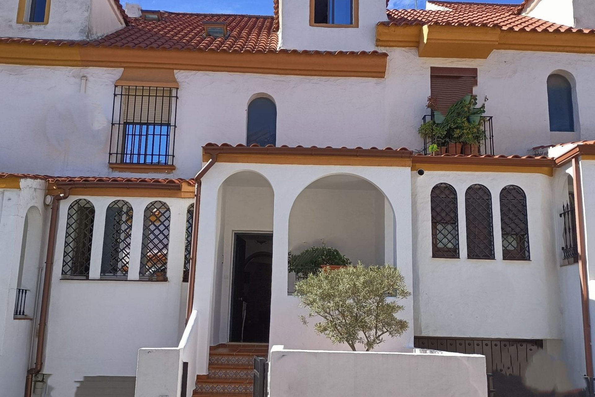 Resale - House - Townhouse - Estepona - Estepona Centro