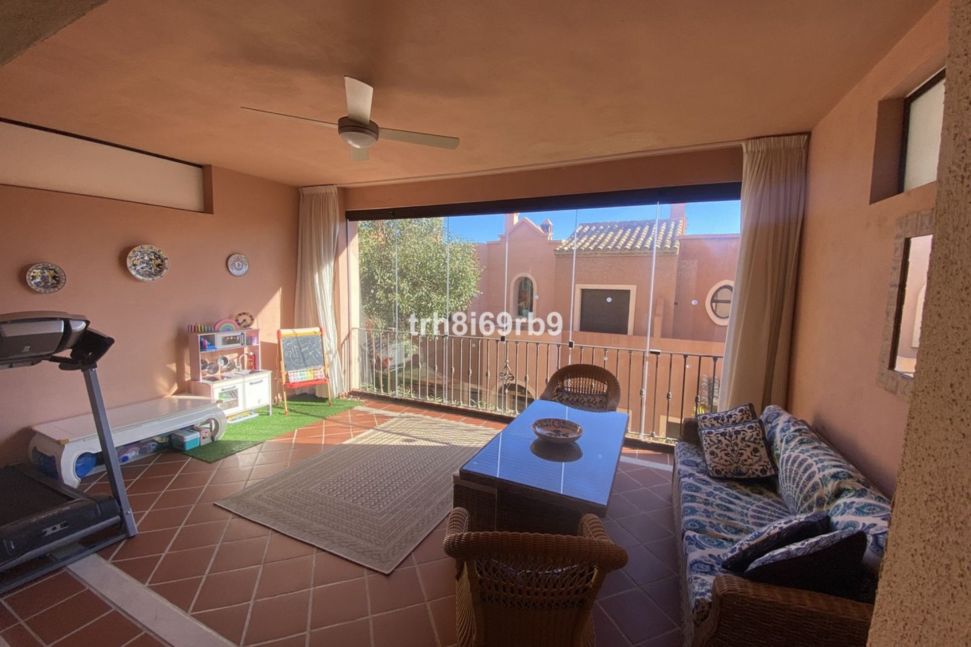 Resale - House - Townhouse - Estepona - Estepona Centro