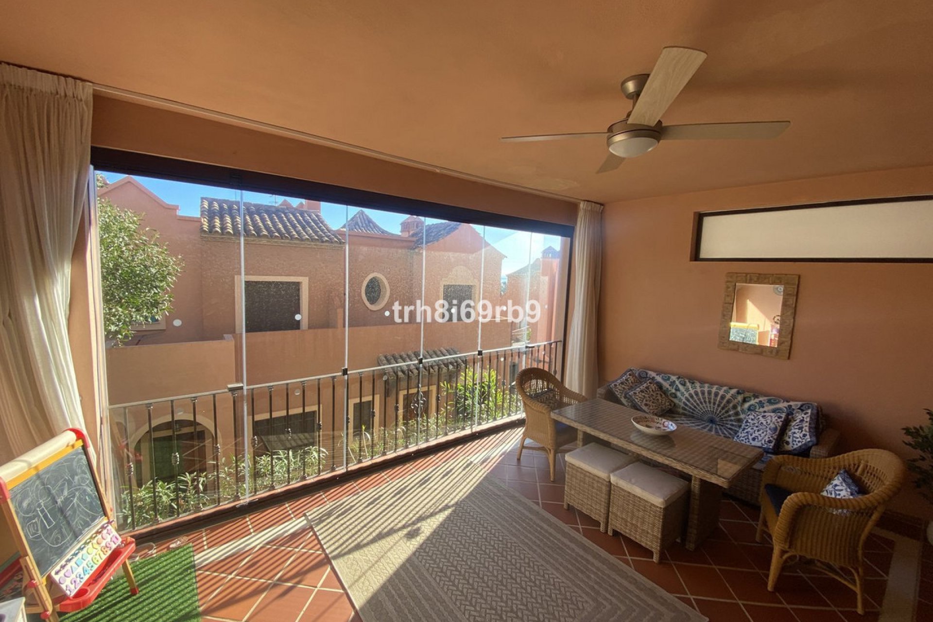 Resale - House - Townhouse - Estepona - Estepona Centro