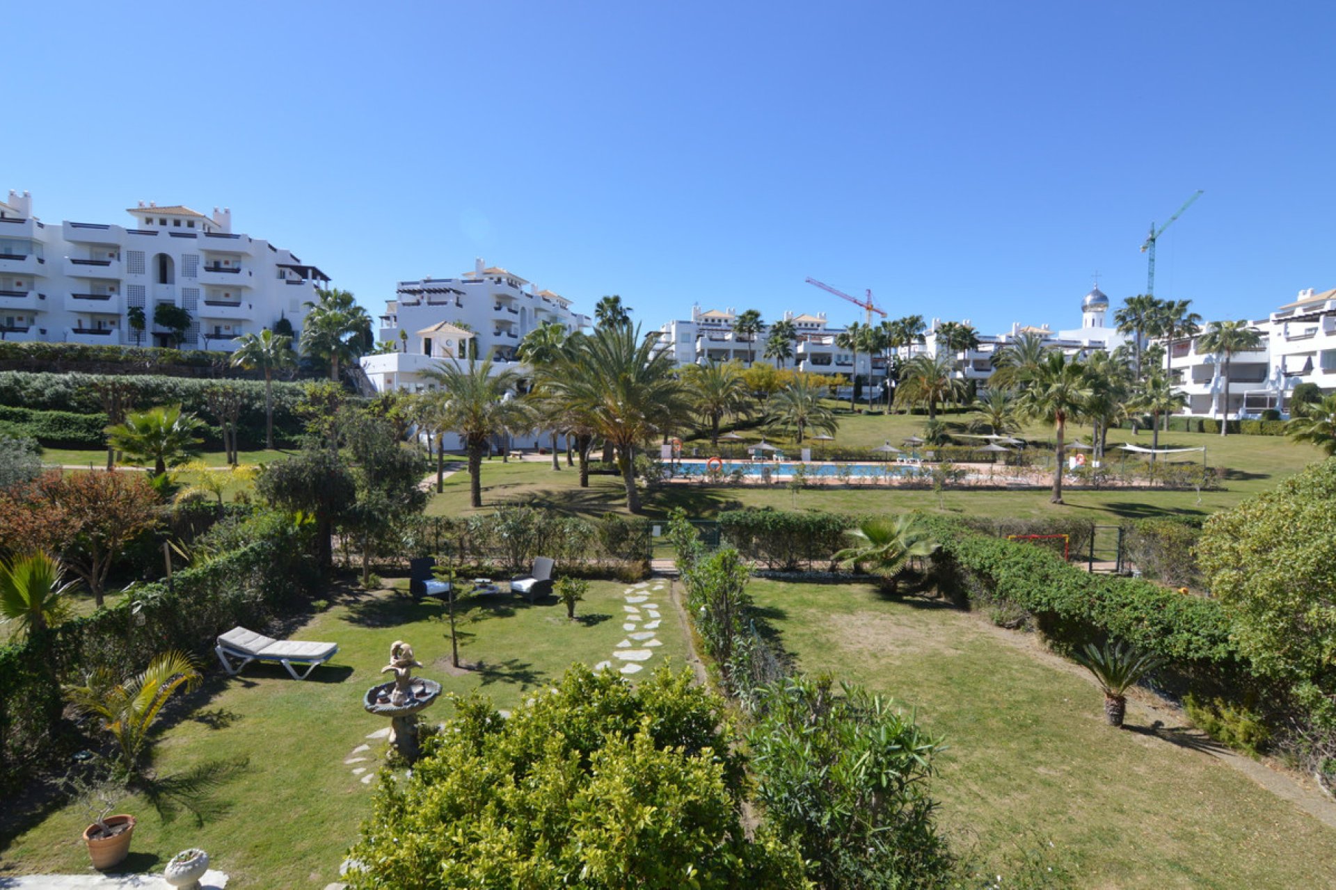 Resale - House - Townhouse - Estepona - Estepona Centro