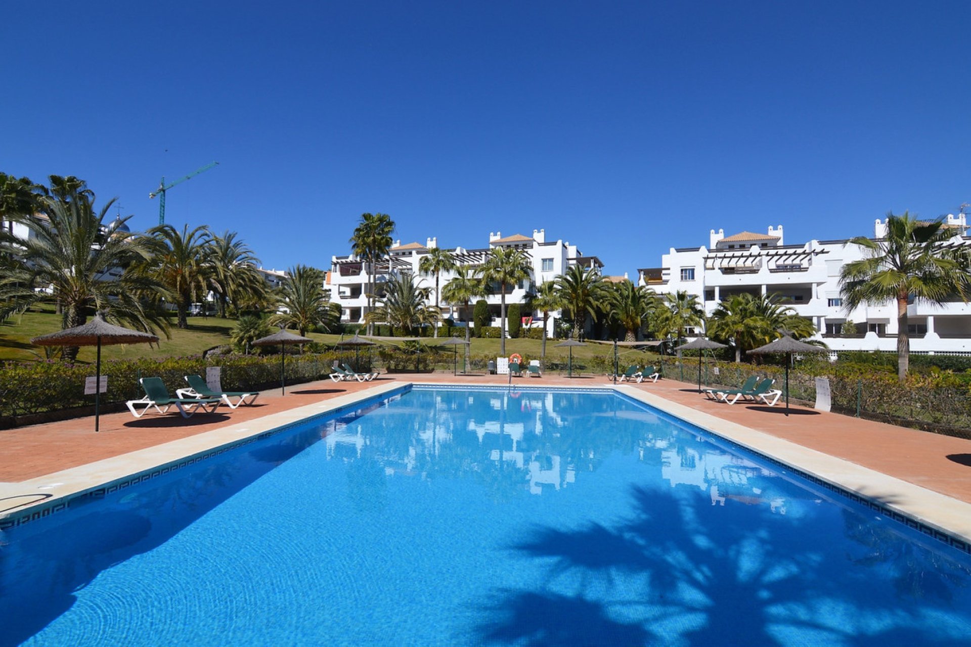 Resale - House - Townhouse - Estepona - Estepona Centro