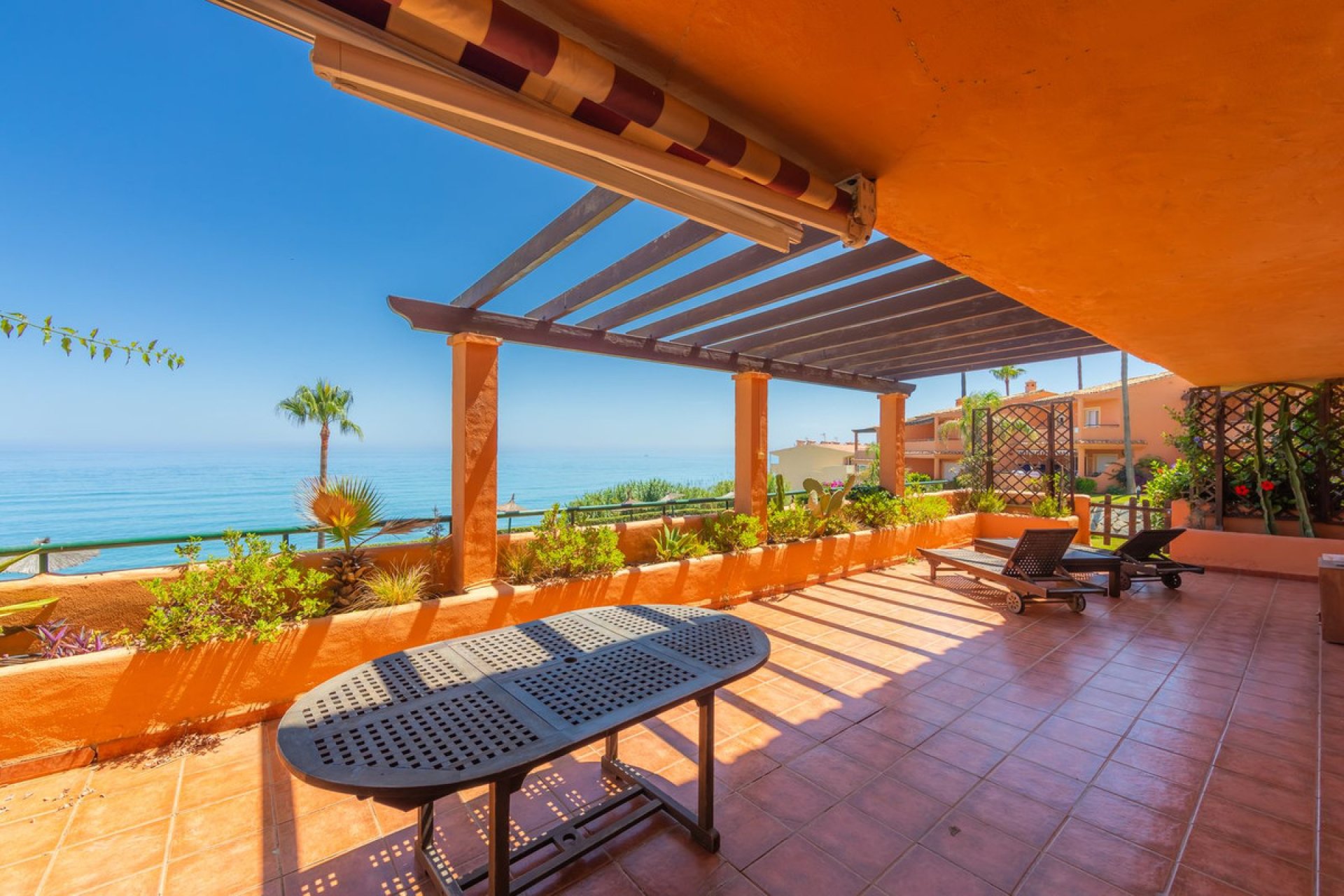 Resale - House - Townhouse - Estepona - Estepona Centro