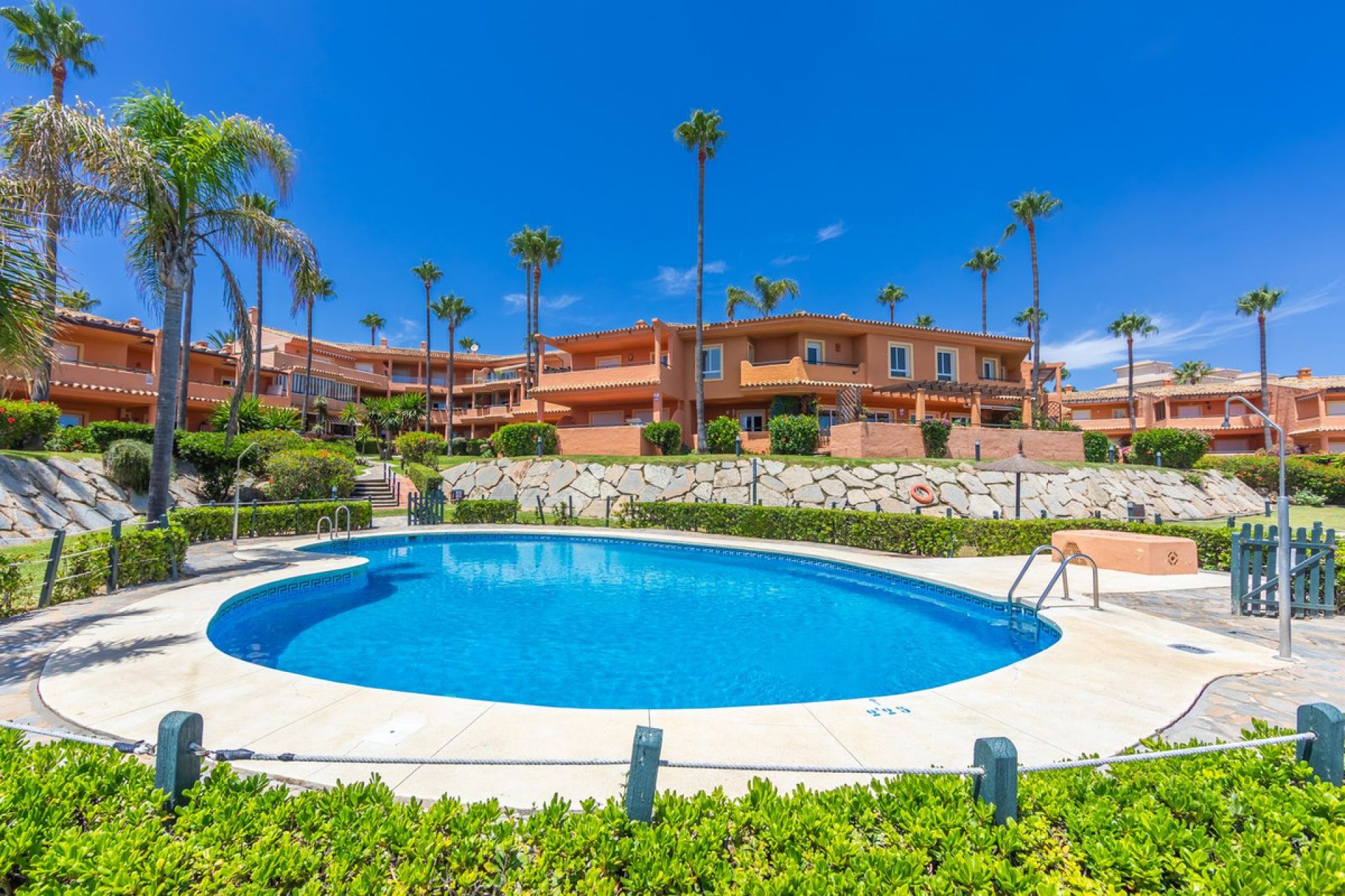 Resale - House - Townhouse - Estepona - Estepona Centro