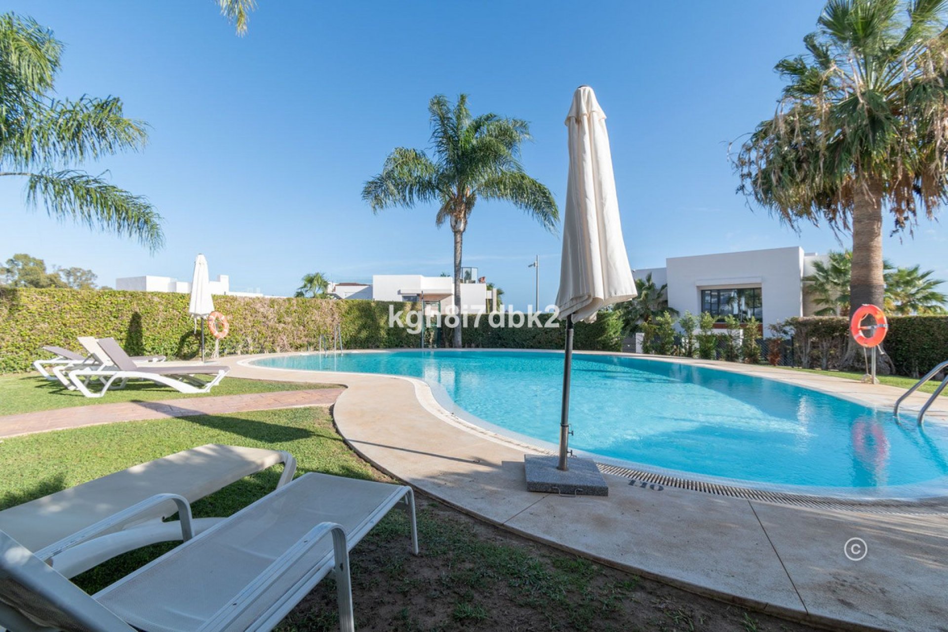 Resale - House - Townhouse - Estepona - Estepona Centro