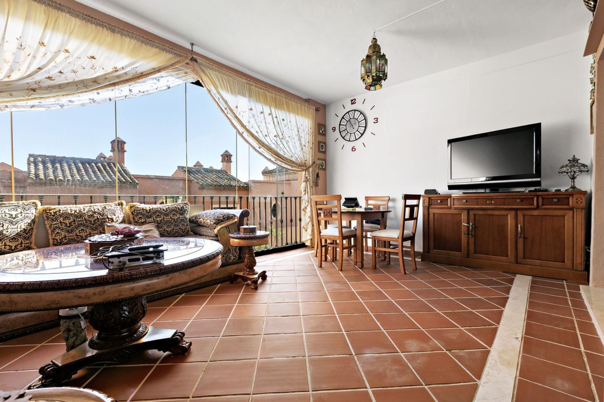 Resale - House - Townhouse - Estepona - Estepona Centro