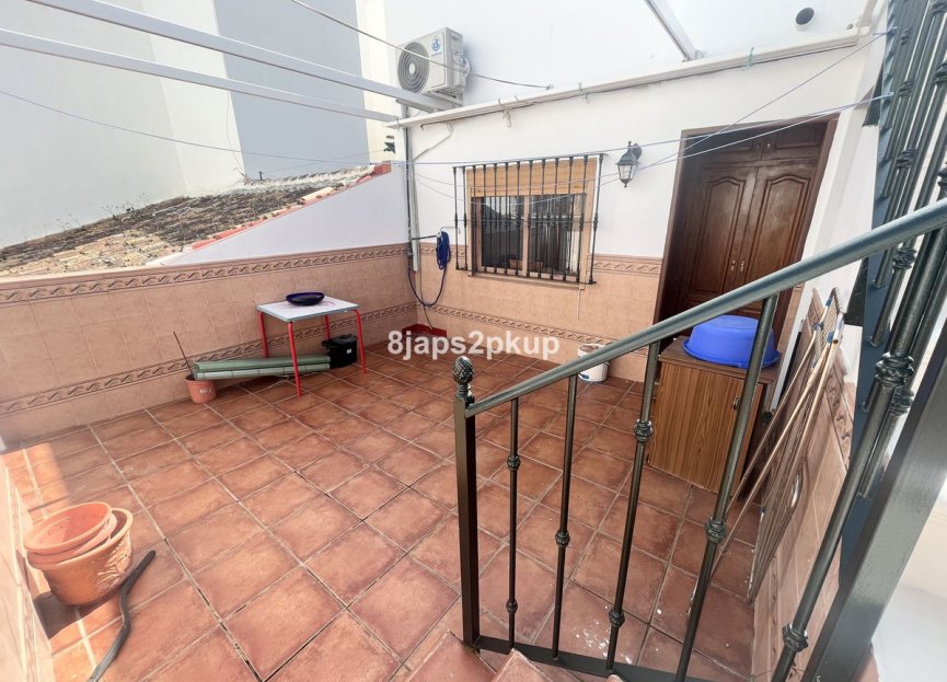 Resale - House - Townhouse - Estepona - Estepona Centro