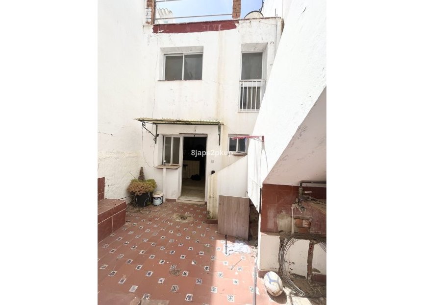 Resale - House - Townhouse - Estepona - Estepona Centro