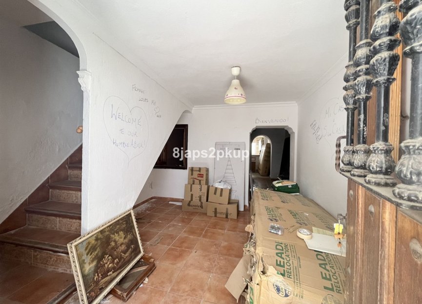 Resale - House - Townhouse - Estepona - Estepona Centro