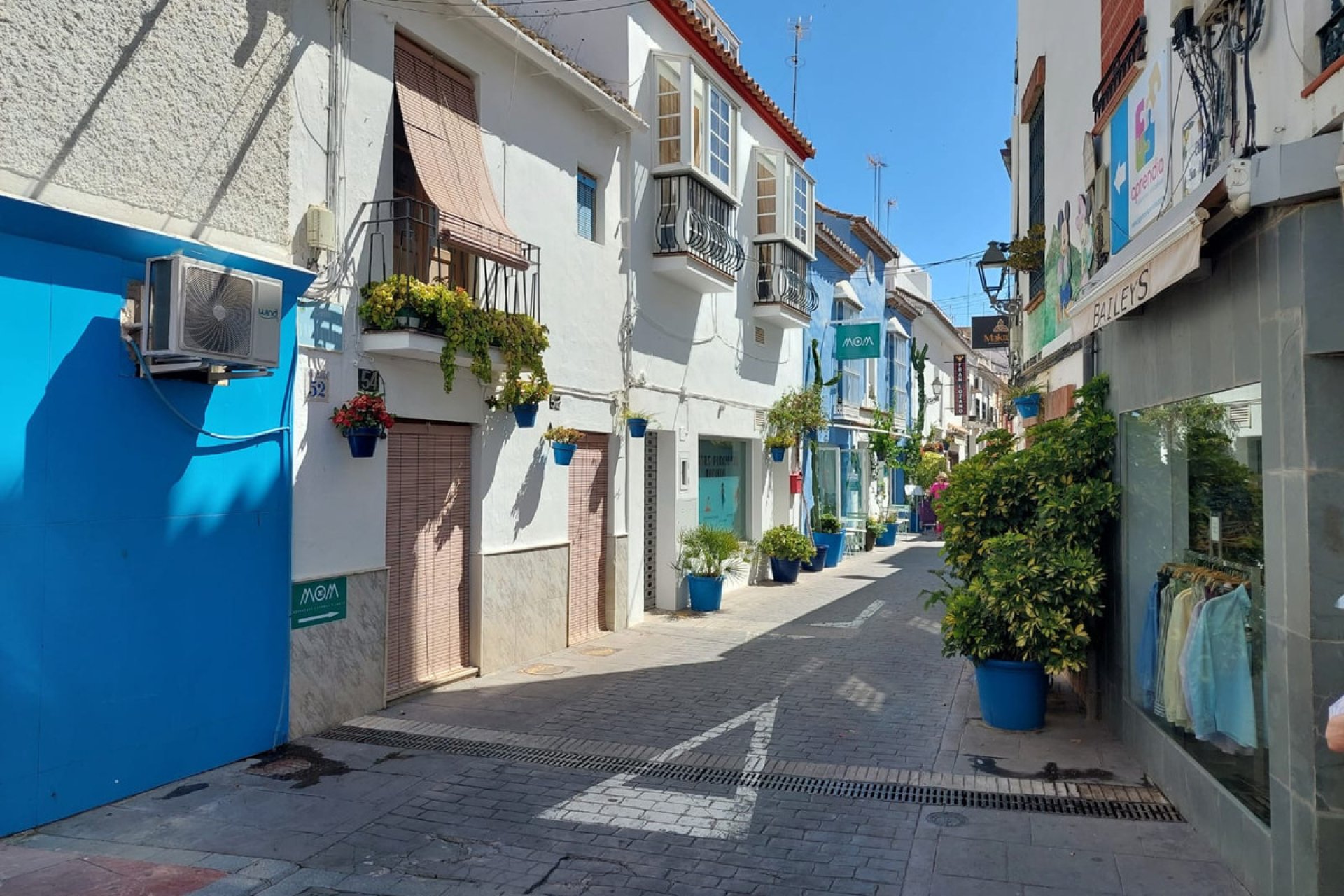 Resale - House - Townhouse - Estepona - Estepona Centro