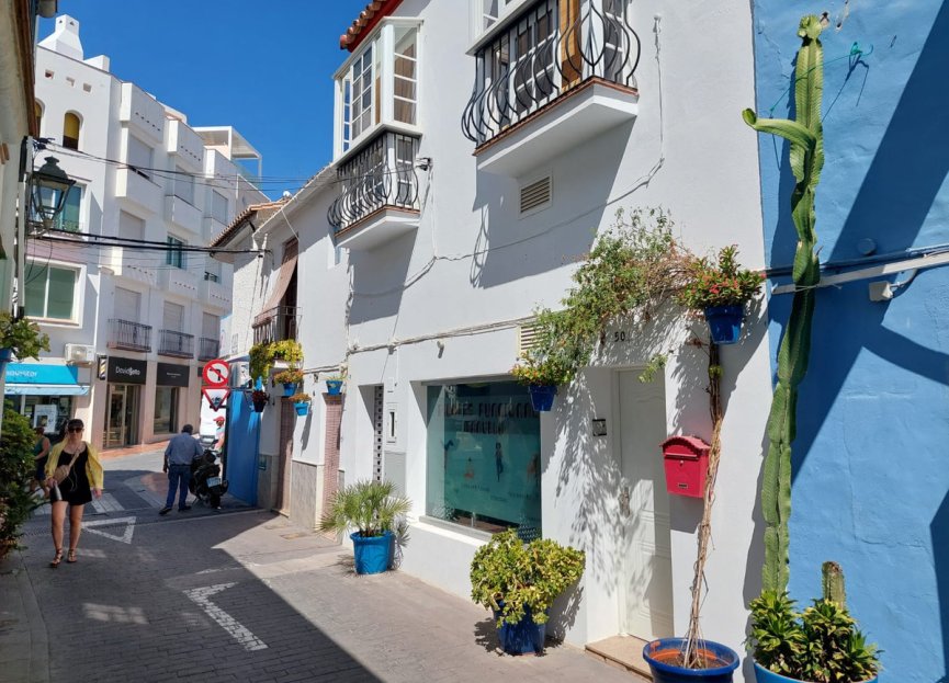 Resale - House - Townhouse - Estepona - Estepona Centro