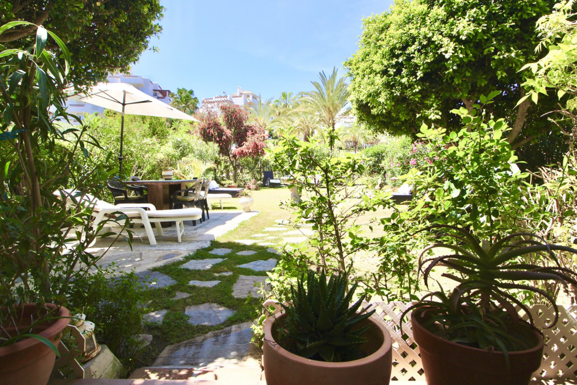 Resale - House - Townhouse - Estepona - Estepona Centro