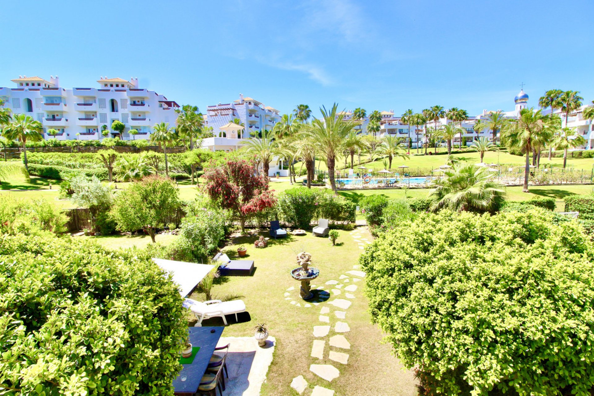 Resale - House - Townhouse - Estepona - Estepona Centro