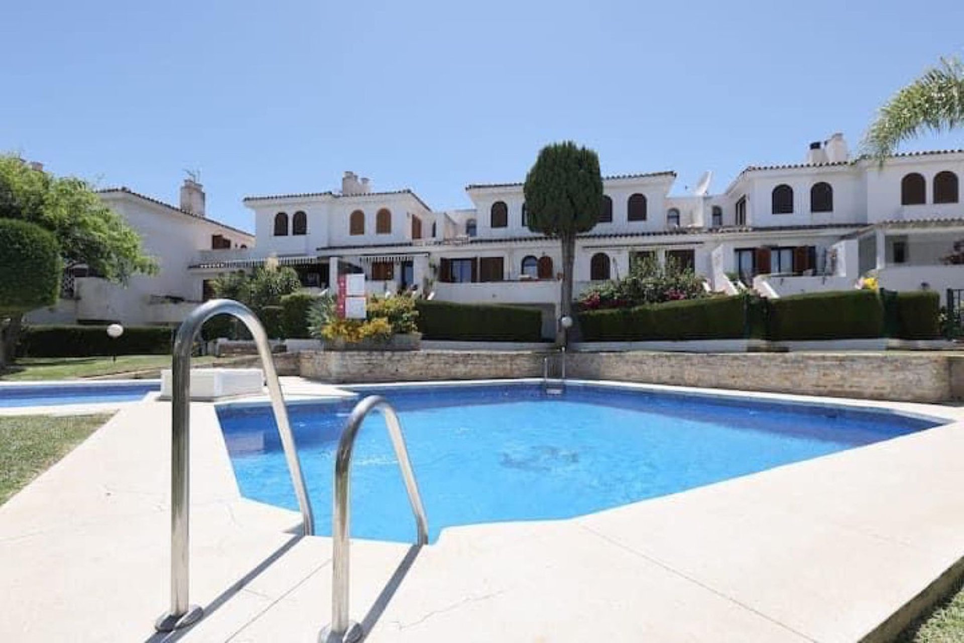 Resale - House - Townhouse - Estepona - Estepona Centro