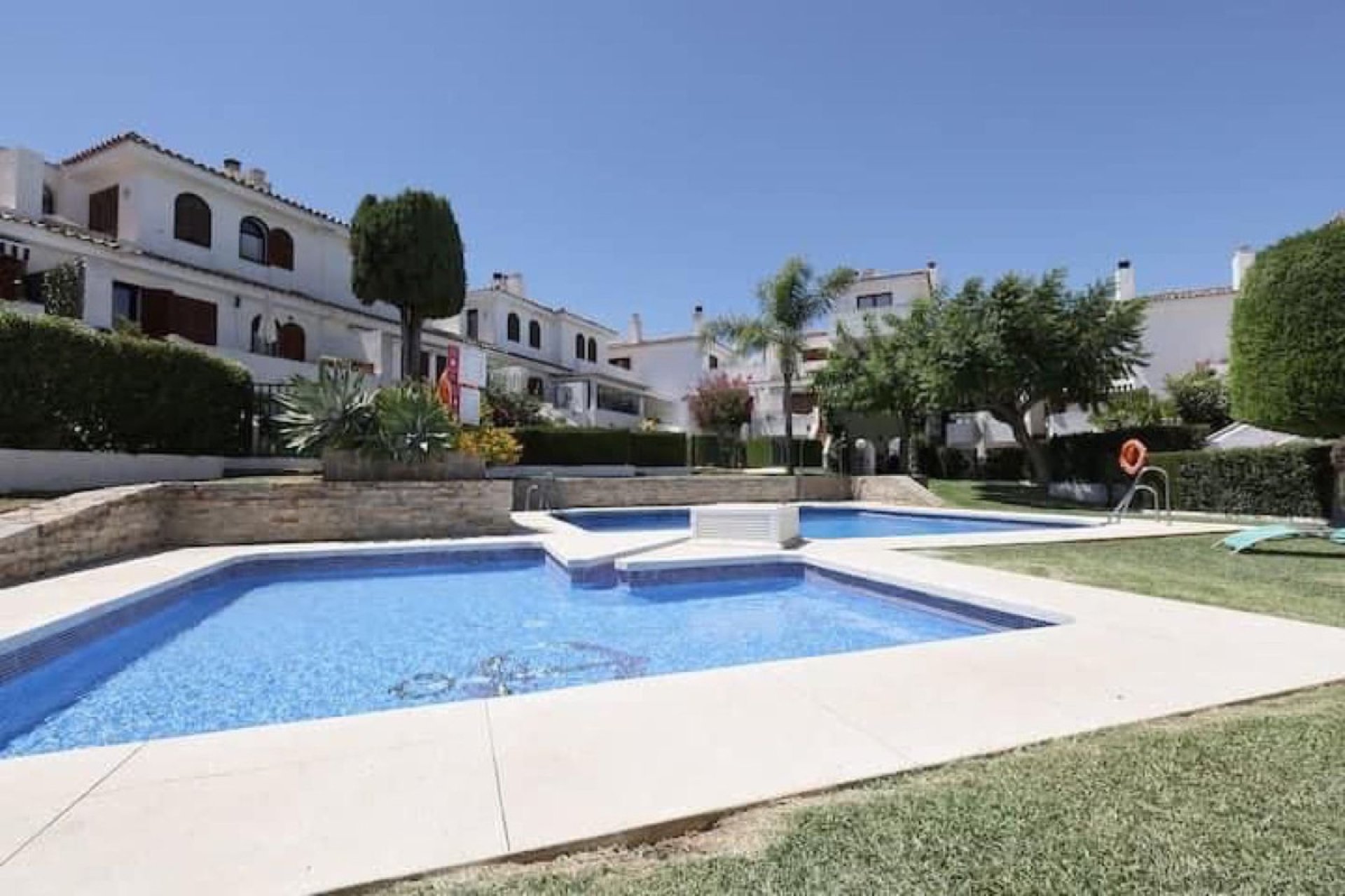 Resale - House - Townhouse - Estepona - Estepona Centro