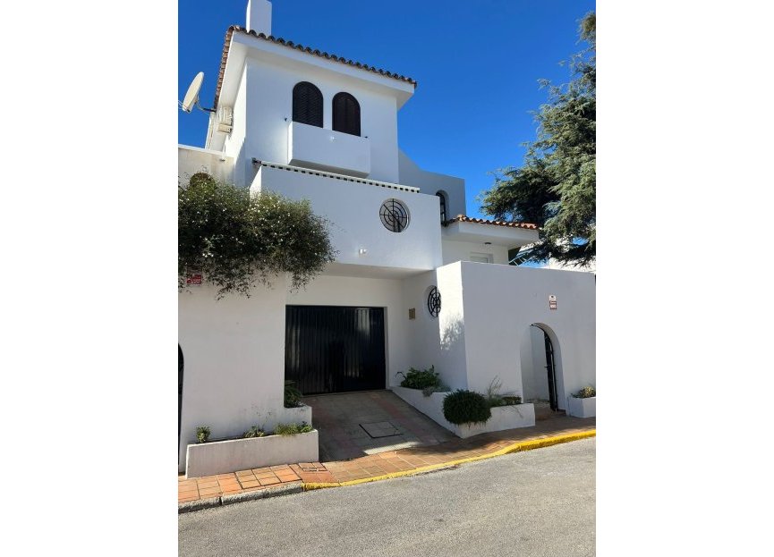 Resale - House - Townhouse - Estepona - Estepona Centro