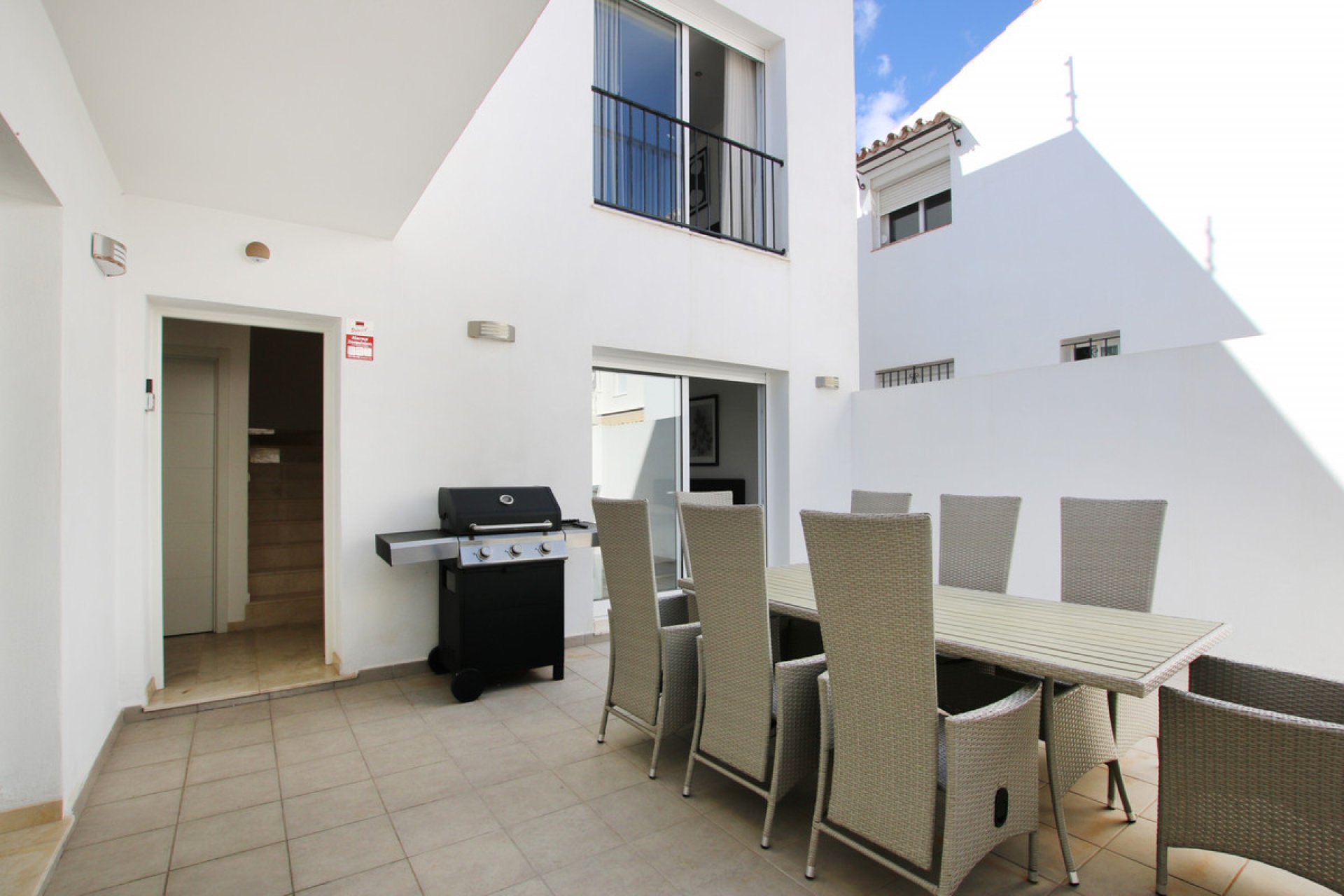 Resale - House - Townhouse - Estepona - Estepona Centro