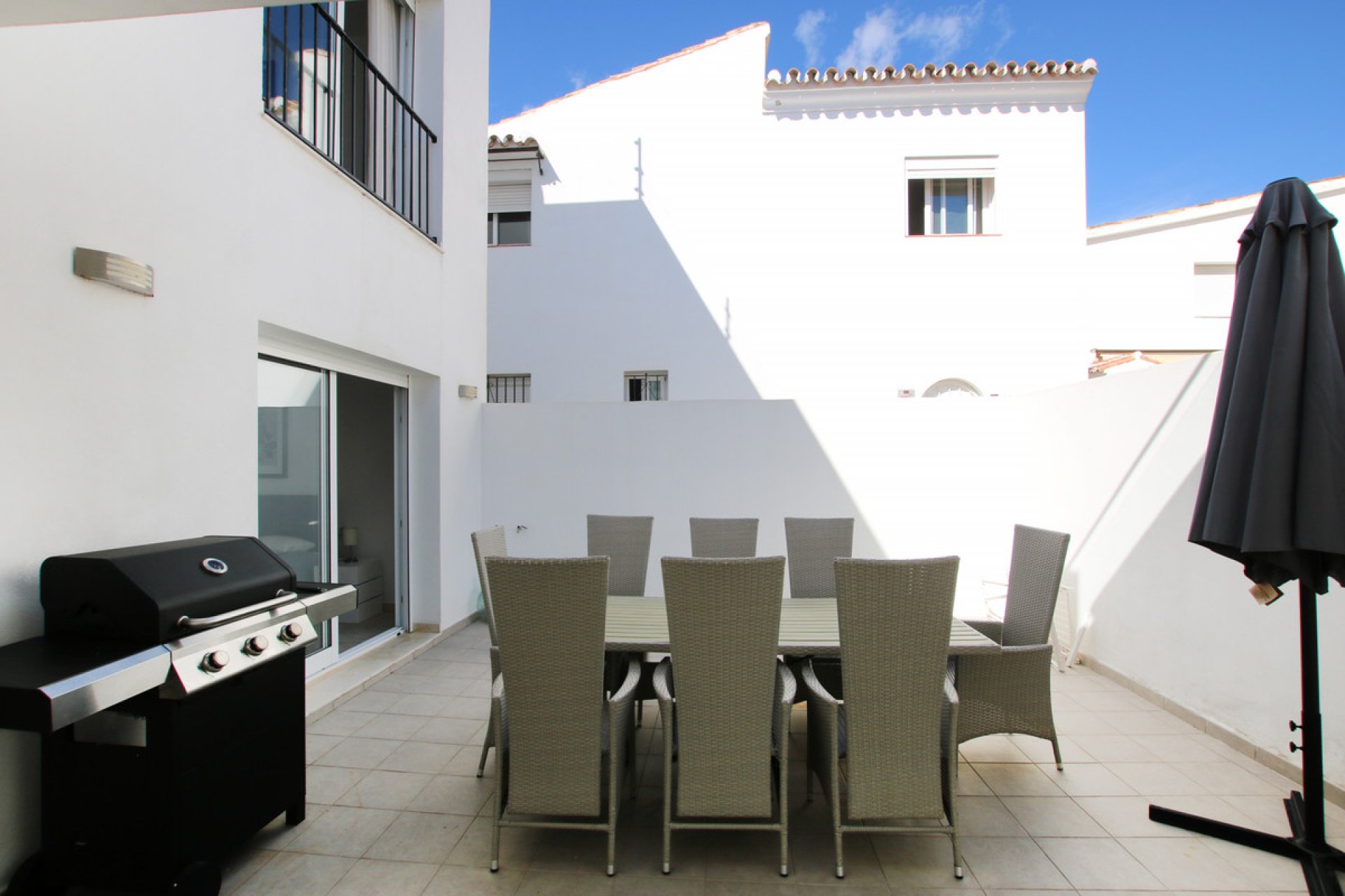 Resale - House - Townhouse - Estepona - Estepona Centro