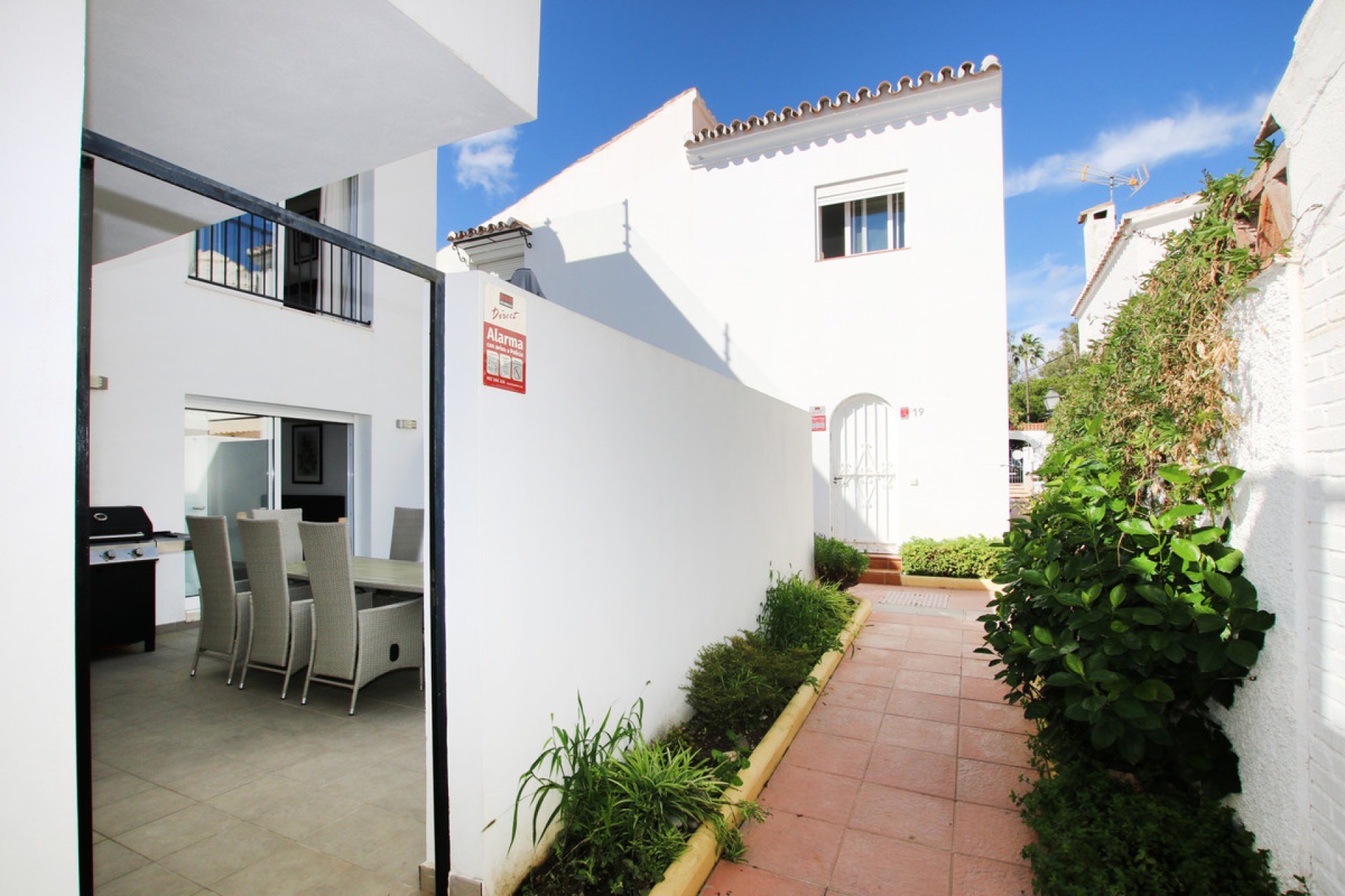 Resale - House - Townhouse - Estepona - Estepona Centro