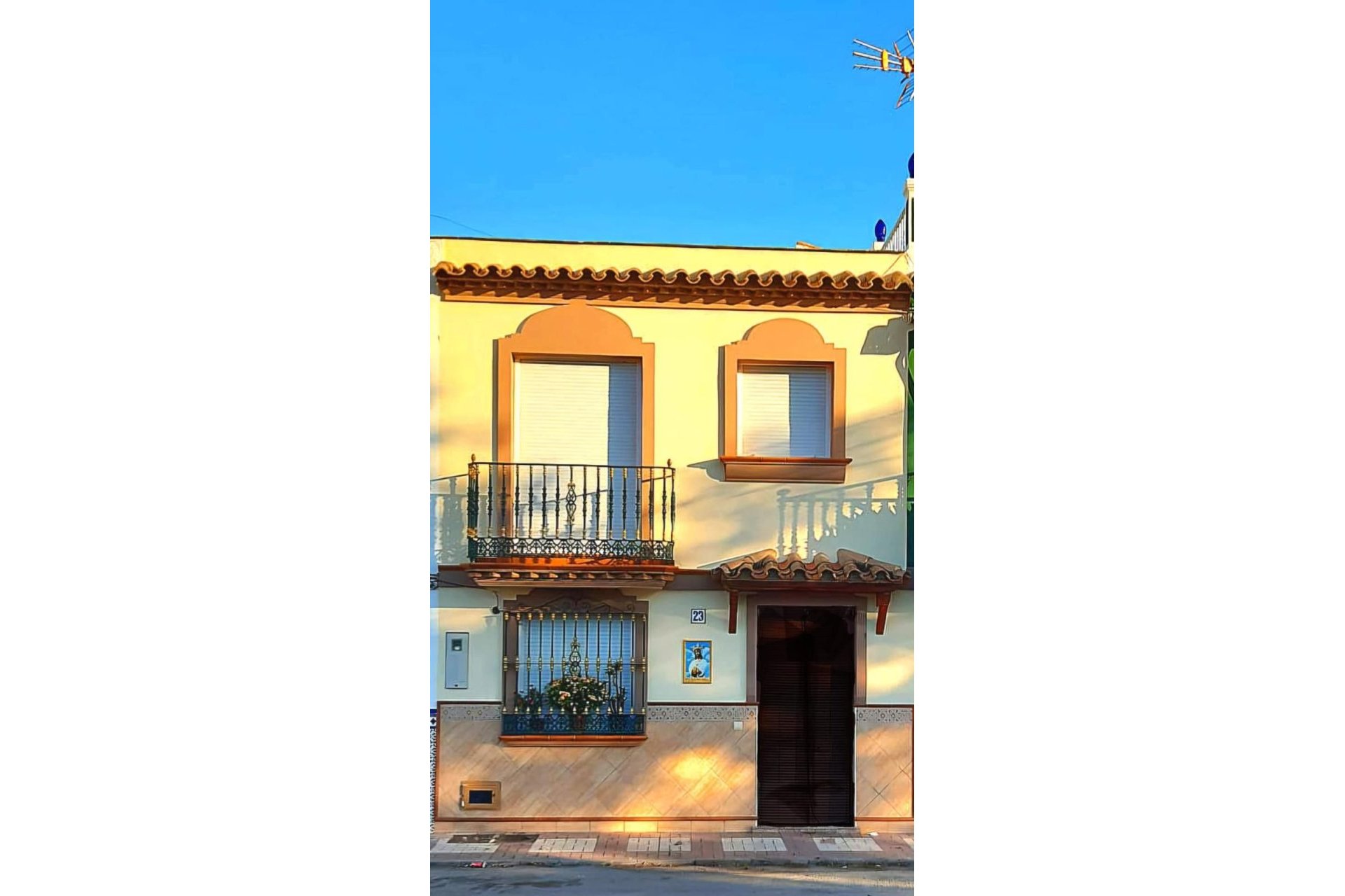 Resale - House - Townhouse - Estepona - Estepona Centro