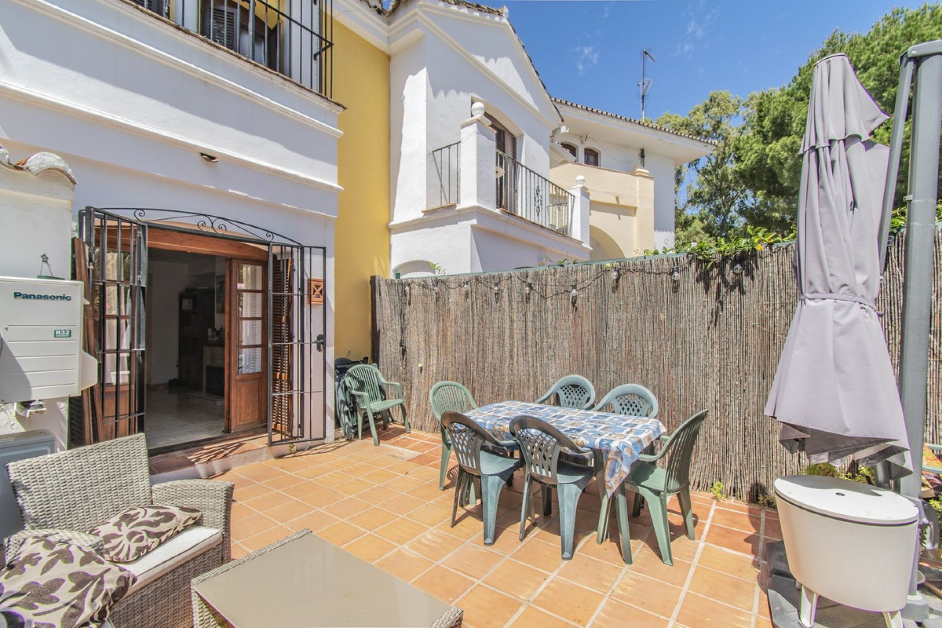 Resale - House - Townhouse - Estepona - Estepona Centro